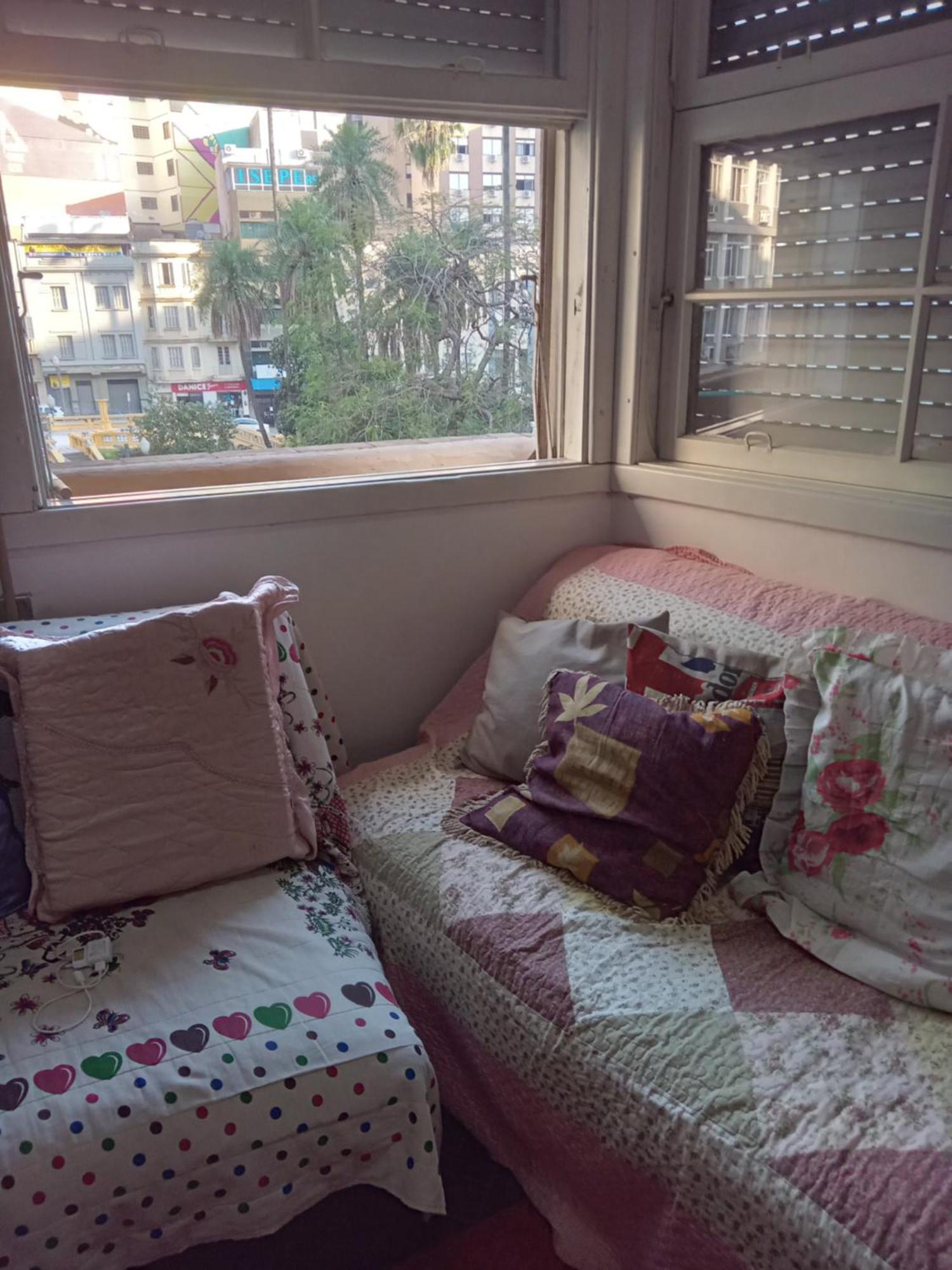 Privado Com Internete Proximo A Ufgs Apartment